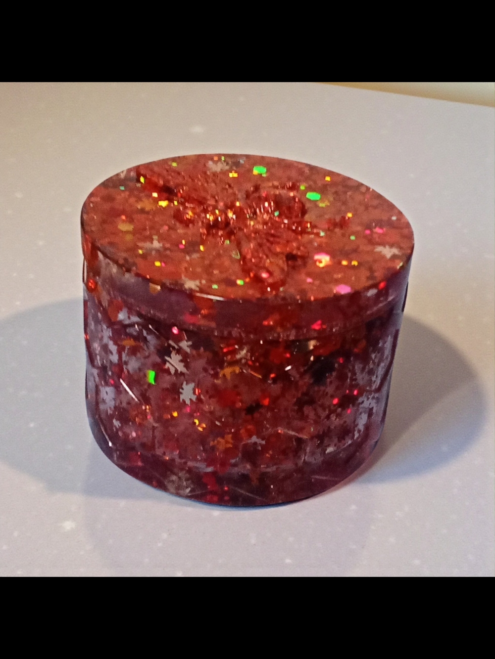 Round Glitter Resin Honeybee's Trinket Box - Red